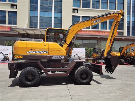 China Wheel Excavator Manufacturer 